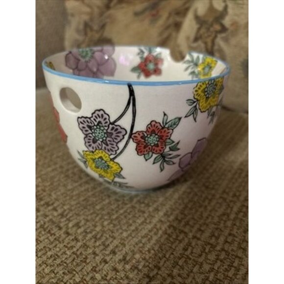 Hand Painted Noodle Rice Bowl w/Built In Chopsticks Holder - Picture 3 of 7